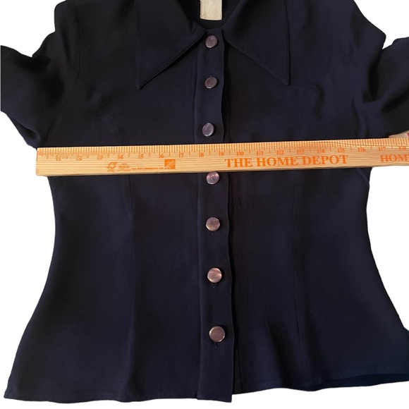 Vintage Karl Lagerfeld made in France size 40 navy blouse. Very good condition - Picture 8 of 12